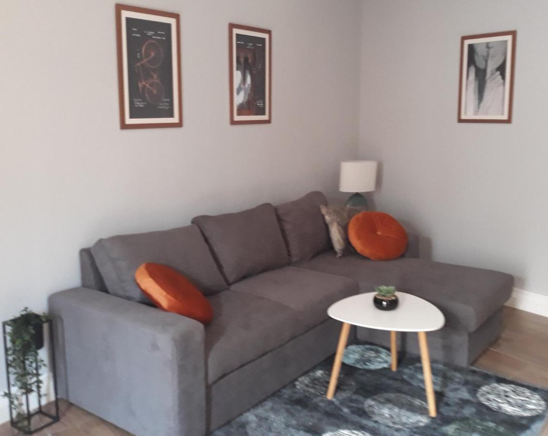 שיבניק Apartments Orsula Near Old Town מראה חיצוני תמונה