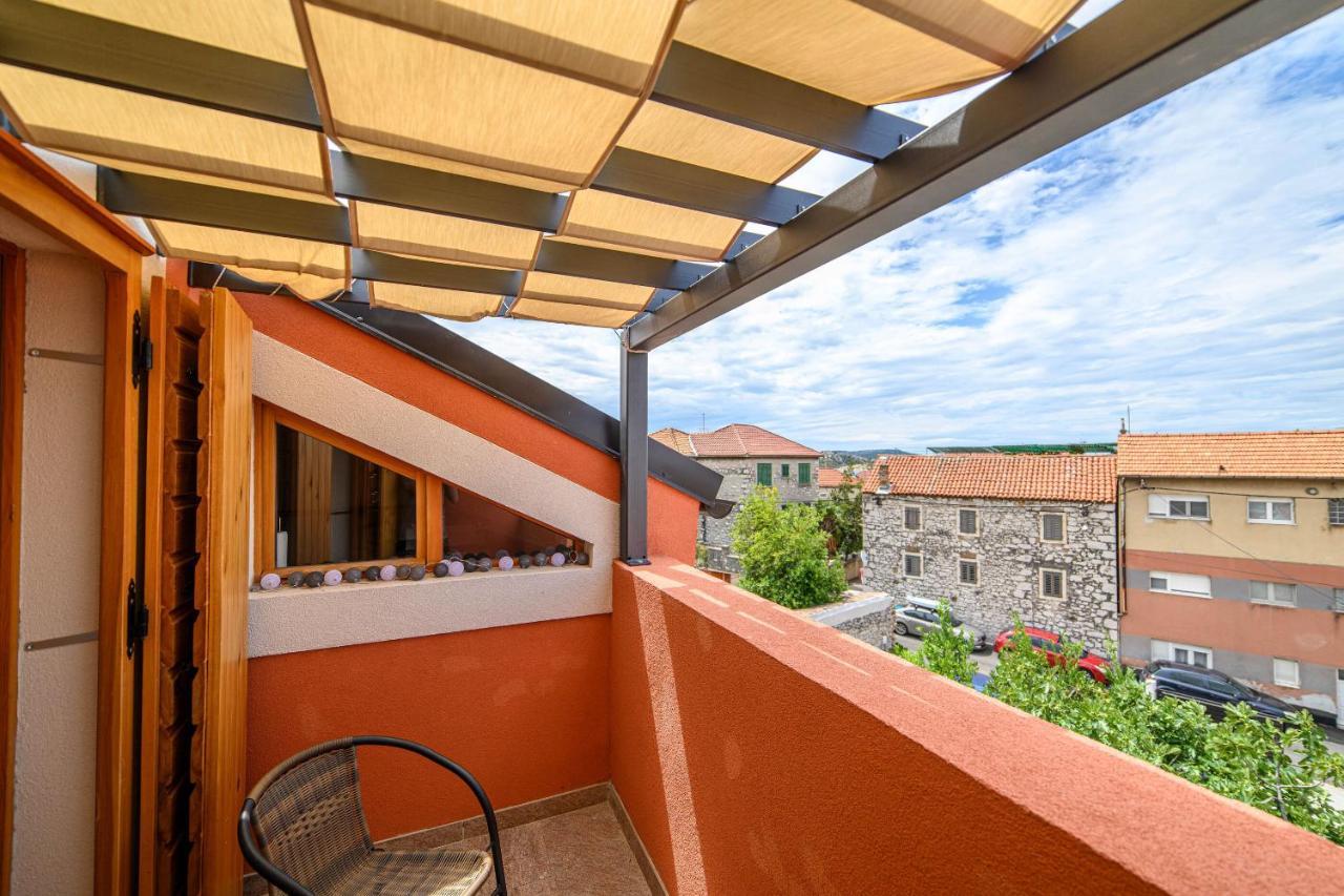 שיבניק Apartments Orsula Near Old Town מראה חיצוני תמונה