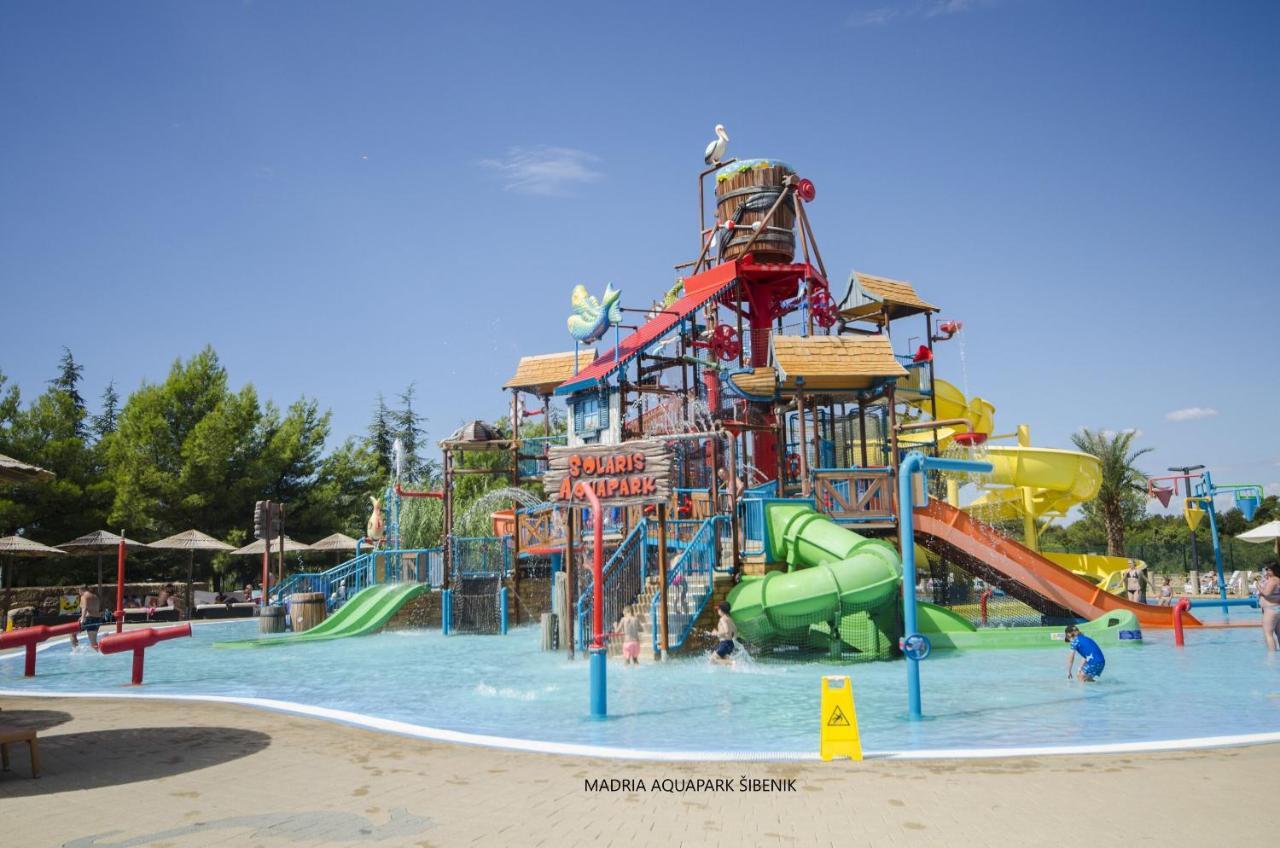 שיבניק Apartments Orsula Near Old Town מראה חיצוני תמונה